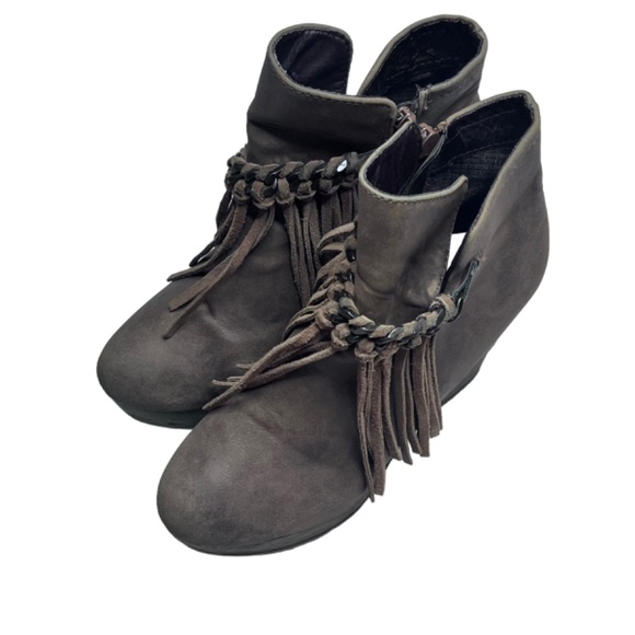 Sbicca Vintage Collection Suede Fringed Platform Wedge Booties Boots - Picture 3 of 12